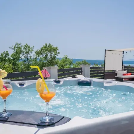 Skibola Holiday home Crikvenica